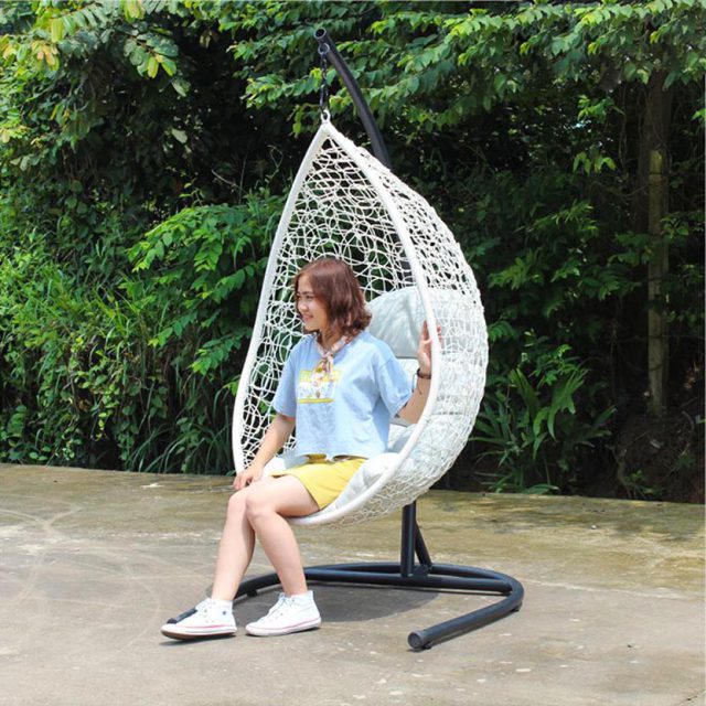 Mách bạn 3 tiêu chí chọn xích đu trứng đẹp cho mọi không gian