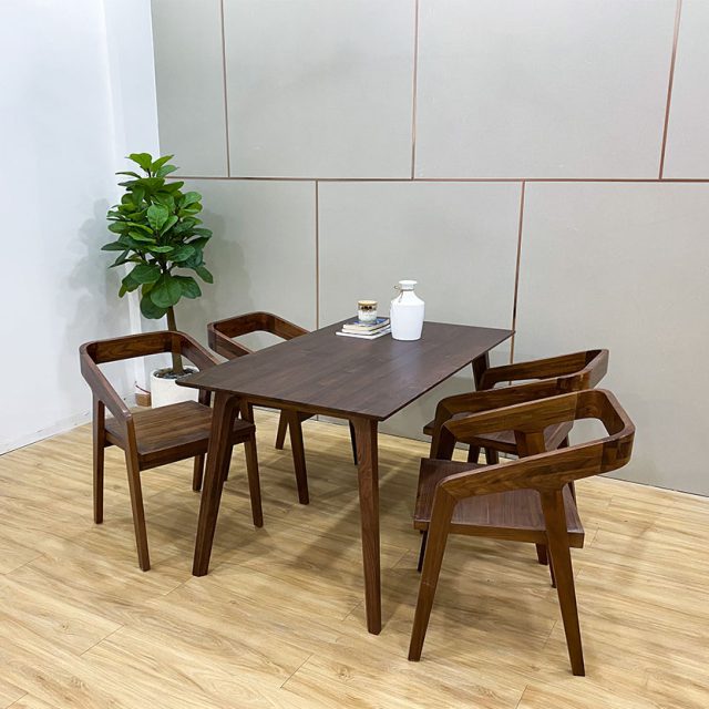 Nên chọn bộ bàn ăn gỗ tự nhiên hay gỗ công nghiệp cho phòng bếp