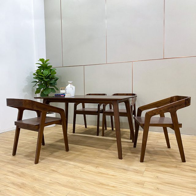 Tiết lộ bí quyết giúp bạn chọn được mẫu bàn ăn gỗ đẹp TPHCM
