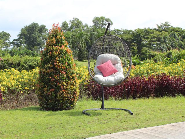 Xích đu trứng nhựa giả mây – Lựa chọn tuyệt vời cho cuộc sống hiện đại