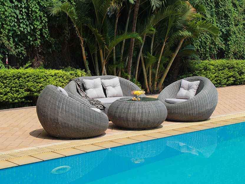 bo-ban-ghe-ngoai-troi-coconut