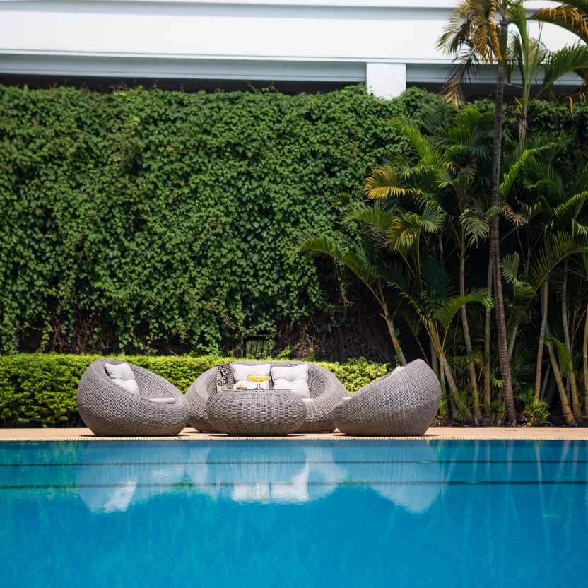 ban-ghe-ngoai-troi-coconut-11