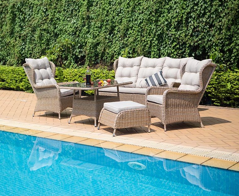 Sofa nhựa giả mây Queen cao cấp tại Furnist