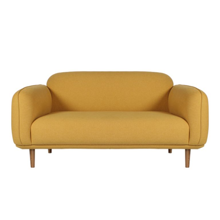 Sofa vải màu vàng đậm 2 chỗ ngồi, thiết kế bo cong hiện đại, đệm ngồi dày êm, chân gỗ tự nhiên.