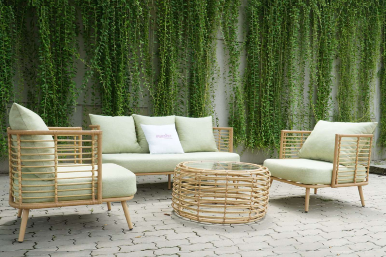 Bàn ghế mây ngoài trời Mercy gồm sofa dài, ghế đơn và bàn tròn